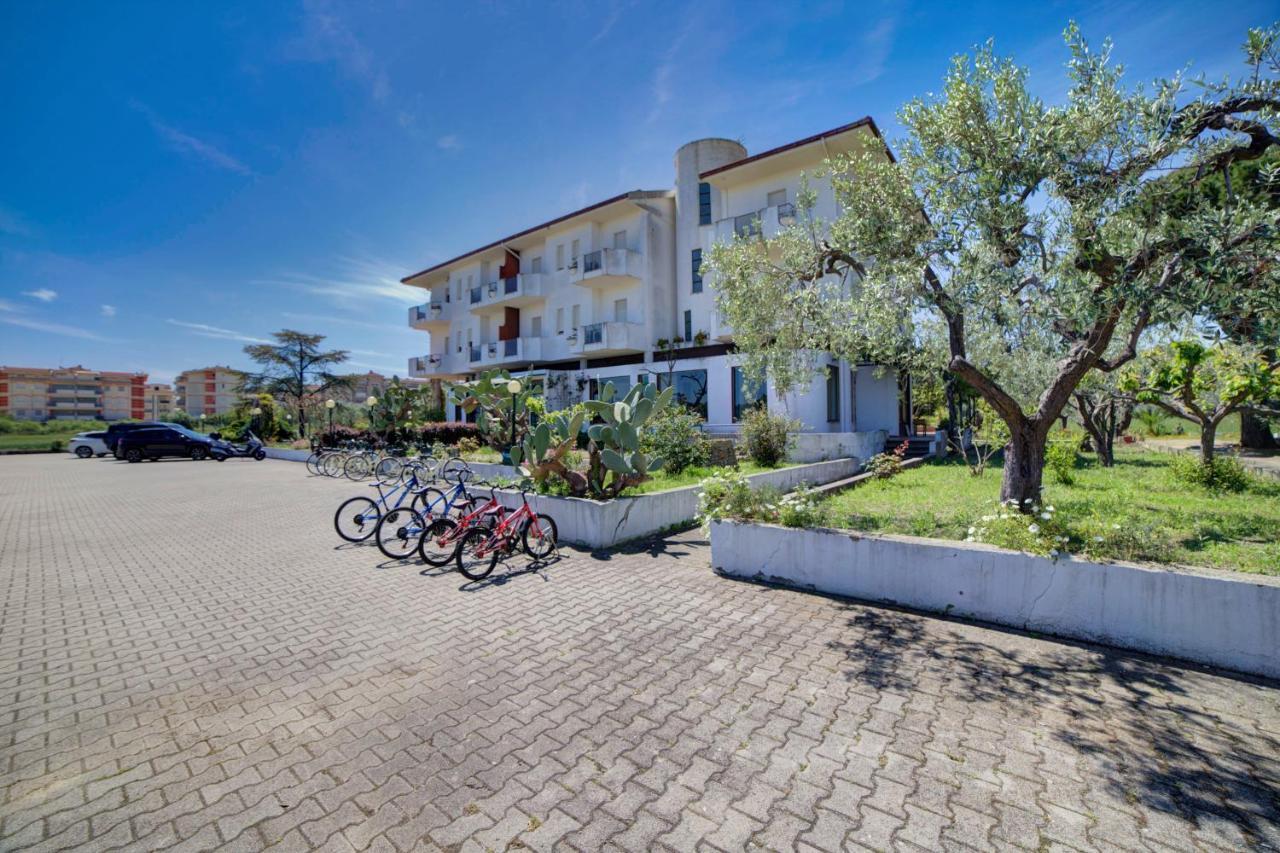 ואסטו Hotel Sporting מראה חיצוני תמונה