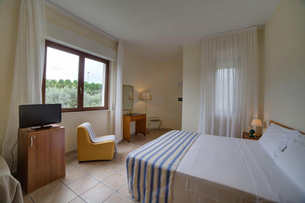 ואסטו Hotel Sporting מראה חיצוני תמונה