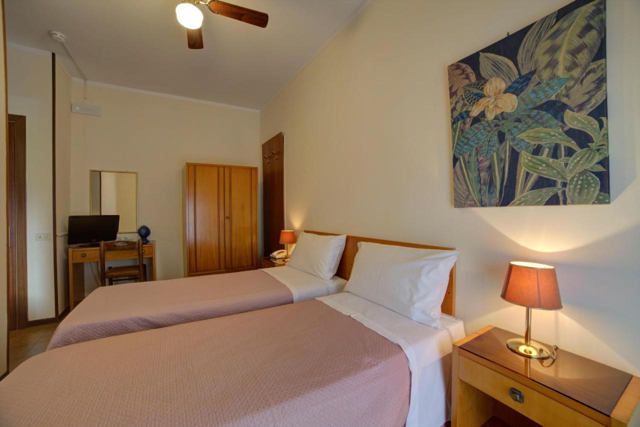 ואסטו Hotel Sporting מראה חיצוני תמונה